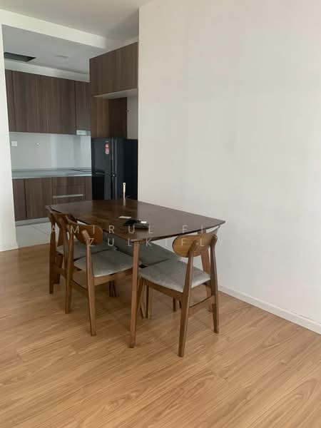 Condominium for Rent at Lakefront Residence - Amirul Fikry Zulkifly - Dining Room - PropertyGuru.com.my