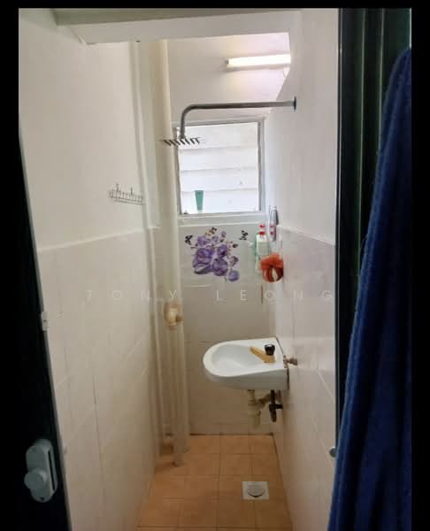 Rumah Flat untuk Dijual di Sri Indah - Tony Leong - Bathroom - PropertyGuru.com.my