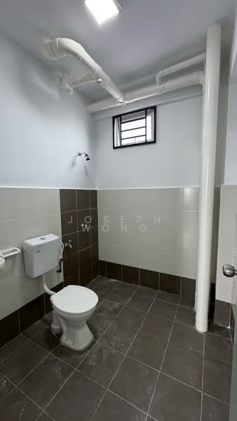 Rumah Flat untuk Disewa di PANGSAPURI CENDERA 1 - Joseph Wong - Bathroom - PropertyGuru.com.my