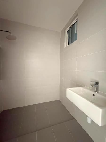 Servis Apartment untuk Dijual di TRELLIS RESIDENCES - E.K Tan - Bathroom - PropertyGuru.com.my
