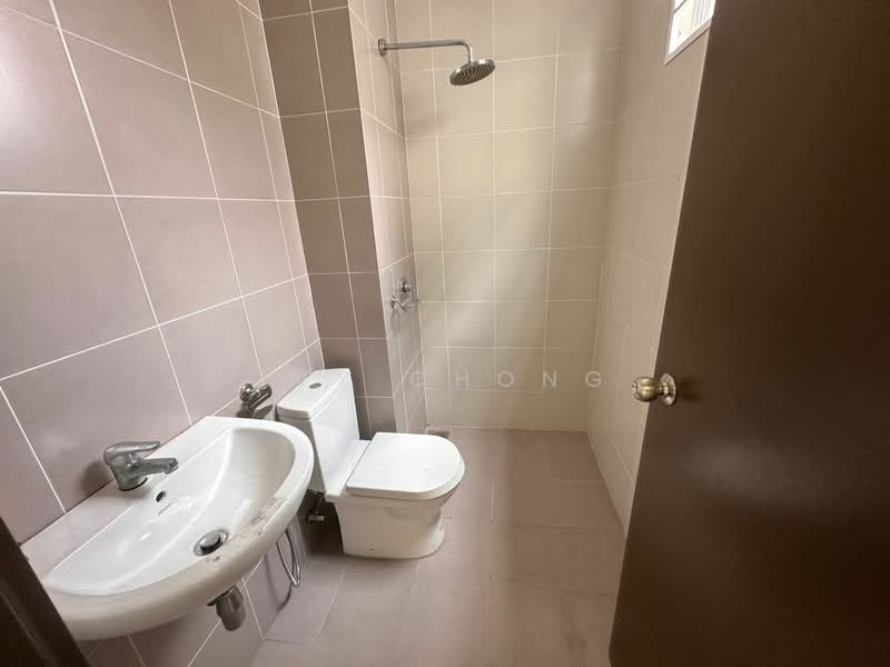 Townhouse for Sale in Puchong (Selangor) - Ivy Chong - Bathroom - PropertyGuru.com.my