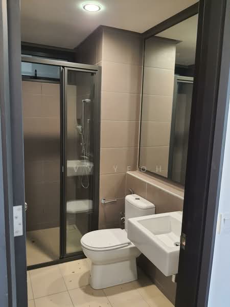 Servis Apartment untuk Disewa di The Tamarind - Ivy Yeoh - Bathroom - PropertyGuru.com.my