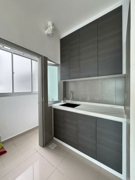 Pangsapuri untuk Disewa di One 49 Residence - Julia Tan - Kitchen - PropertyGuru.com.my