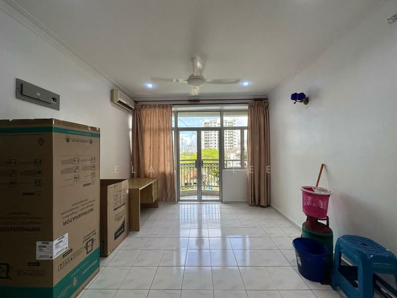 Pangsapuri untuk Dijual di Taman Jubilee Phase 5 - Elaine Lee - Living Room - PropertyGuru.com.my