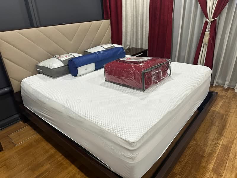 Condominium for Sale at Condominium @ The Troika - Teoh Yie Hao - Bedroom - PropertyGuru.com.my