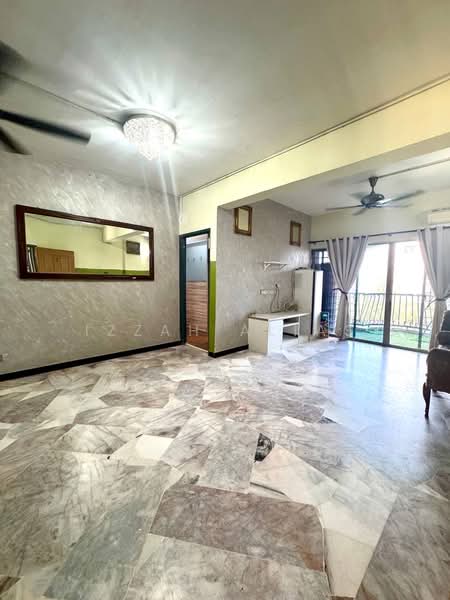 Pangsapuri untuk Dijual di Sri Ledang - Izzah Alias - Living Room - PropertyGuru.com.my