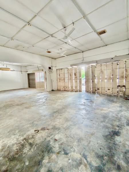 Kedai untuk Disewa di Kampung Lapan (Melaka City) - Wesley Tan - Interior - PropertyGuru.com.my