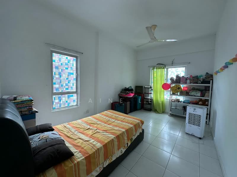 Pangsapuri untuk Dijual di One World 2 (1-Sky) - Elaine Lee - Bedroom - PropertyGuru.com.my