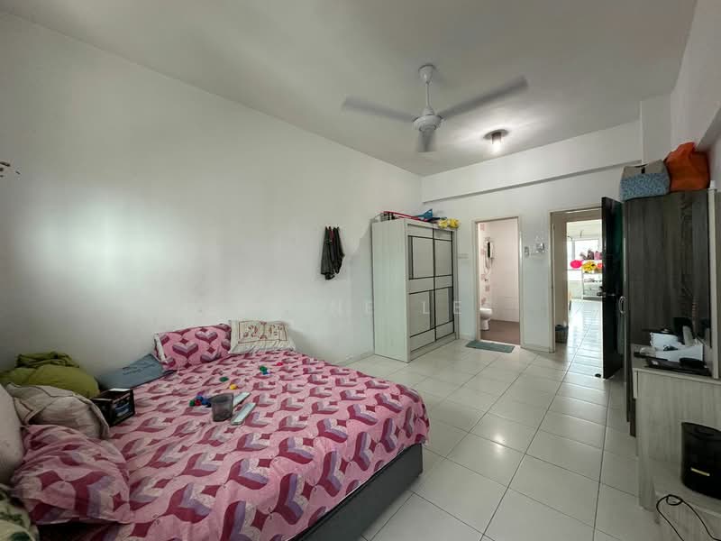 Pangsapuri untuk Dijual di One World 2 (1-Sky) - Elaine Lee - Bedroom - PropertyGuru.com.my