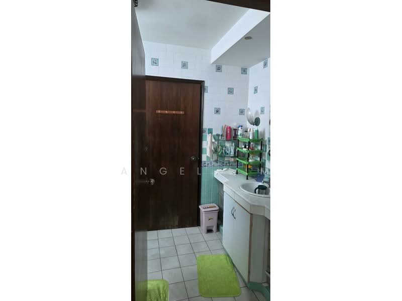 Tanah Banglo untuk Dijual di Taman Bukit Tiara (Cheras) - Angel Lim - Bathroom - PropertyGuru.com.my