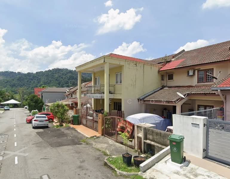 Rumah Teres 2 Tingkat untuk Dijual di Taman Bukit Permai (Cheras) - Kweenie Chong - Exterior - PropertyGuru.com.my