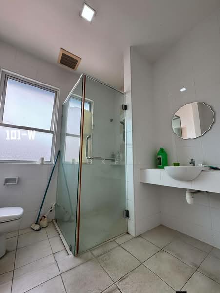 Semi-Detached House for Sale in Setia Damai (Setia Alam) - Loke . - Bathroom - PropertyGuru.com.my