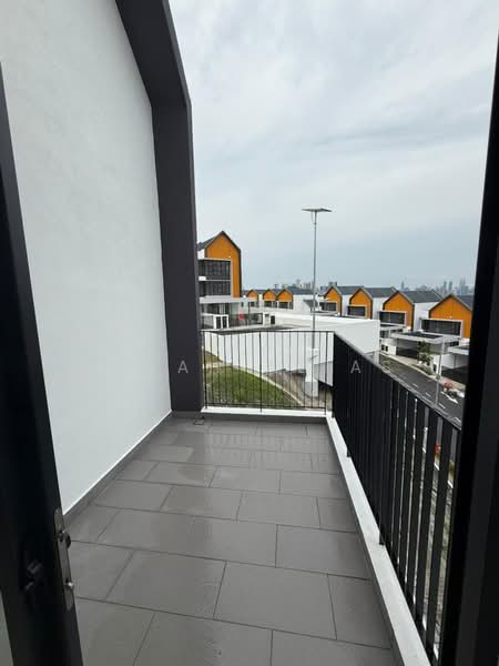 3-storey Terraced House for Sale in Taman Melawati (Ulu Kelang) - Izzah Alias - PropertyGuru.com.my