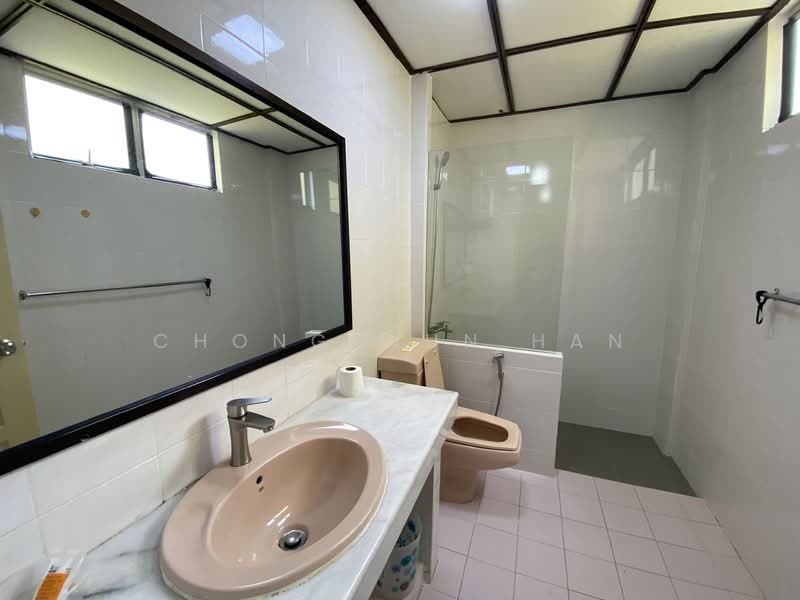 Condominium for Sale at Kondominium Sejahtera - Chong Wun Han - Bathroom - PropertyGuru.com.my