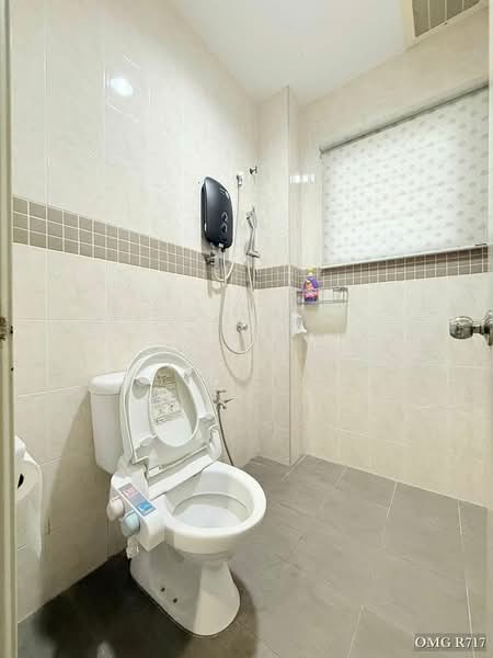 Rumah Berkembar untuk Dijual di Setia Damai (Setia Alam) - Loke . - Bathroom - PropertyGuru.com.my