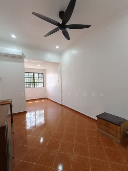Rumah Teres 2 Tingkat untuk Dijual di Taman Tasek (Johor Bahru) - Vera Cheong - Living Room - PropertyGuru.com.my