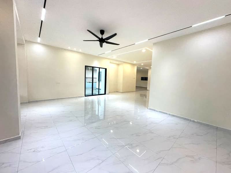Rumah Berkembar untuk Dijual di Taman Sentosa (Johor Bahru) - Karl Lim - Living Room - PropertyGuru.com.my