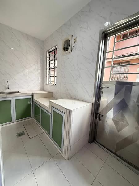 2-storey Terraced House for Sale in Taman Daya (Johor Bahru) - Winson Yap - Kitchen - PropertyGuru.com.my