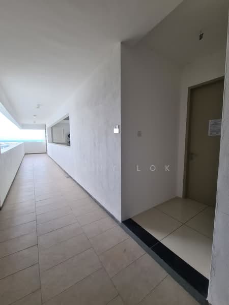 Servis Apartment untuk Dijual di Vivo Executive Apartment - Sunny Lok - Corridor - PropertyGuru.com.my