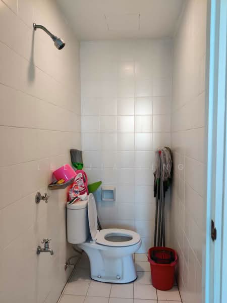 Condominium for Sale at Kiaraville - Lee Jia Ying - Bathroom - PropertyGuru.com.my