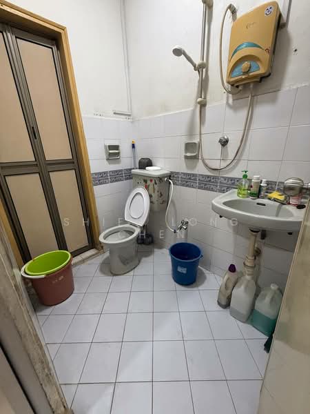 Rumah Teres 2 Tingkat untuk Dijual di Ulu Tiram (Johor) - Shieh Long Chen - Bathroom - PropertyGuru.com.my