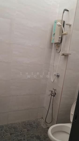 2-storey Terraced House for Rent in Taman Setia Indah (Tebrau) - Shereen Wong - Bathroom - PropertyGuru.com.my