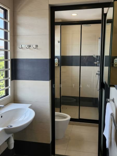 2-storey Terraced House for Rent in Happy Garden (Kuchai Lama) - Esther Tan - Bathroom - PropertyGuru.com.my