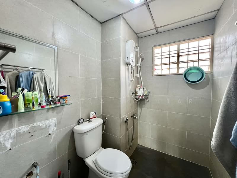 Pangsapuri untuk Dijual di SD Tiara Apartment - Syakila Mokhtar - Bathroom - PropertyGuru.com.my