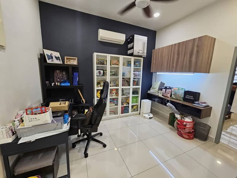 Rumah Teres untuk Dijual di Bandar Dato Onn (Tebrau) - Eugene Tneo - Study - PropertyGuru.com.my