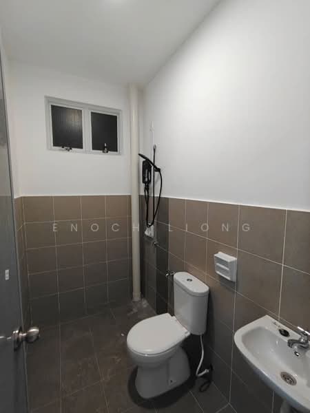 Terraced House for Rent in Pasir Gudang (Johor) - Enoch Liong - Bathroom - PropertyGuru.com.my