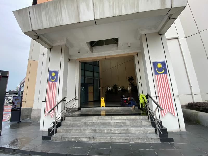 Pejabat untuk Disewa di Petaling Jaya (Selangor) - Hafiz Shariff - Entrance - PropertyGuru.com.my