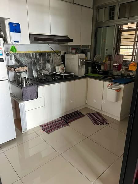 Service Residence for Sale at Larkin Heights - Robbie Tan - Kitchen - PropertyGuru.com.my
