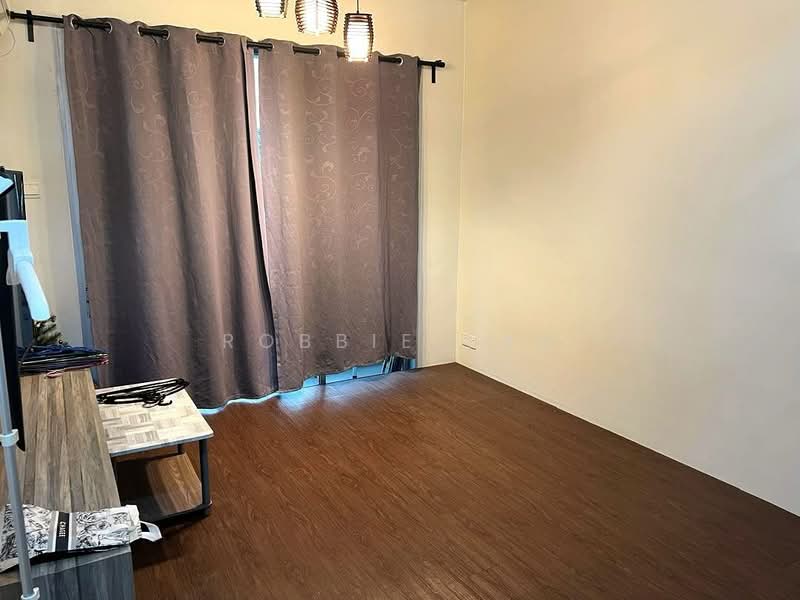 Service Residence for Sale at Larkin Heights - Robbie Tan - Interior - PropertyGuru.com.my