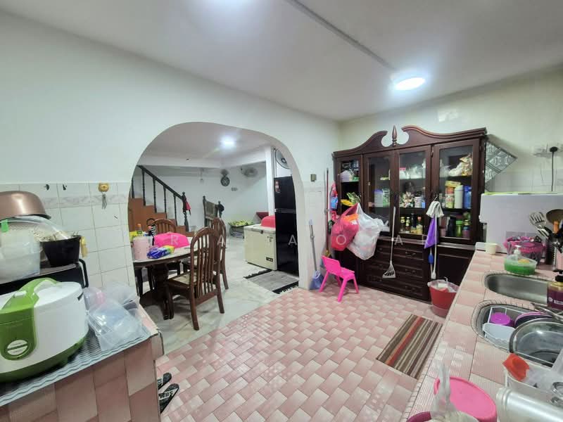 Rumah Kluster untuk Dijual di Shah Alam (Selangor) - Nur Alia Omar - Kitchen - PropertyGuru.com.my