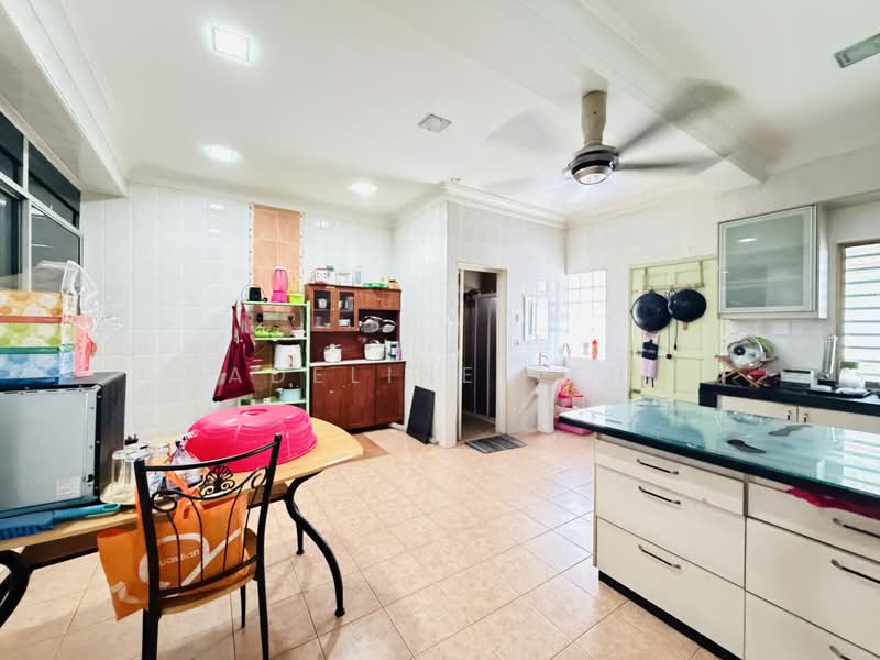 Terraced House for Sale in Taman Cuepacs (Cheras) - Adeline Teh - Kitchen - PropertyGuru.com.my