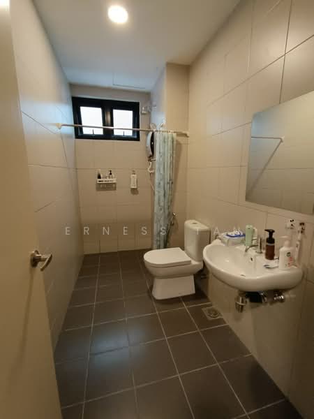Servis Apartment untuk Dijual di Ramada Meridin - Erness Tan - Bathroom - PropertyGuru.com.my