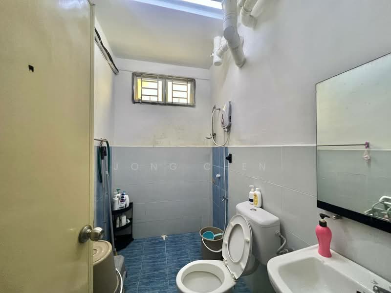Apartment for Sale at Indah Court Apartment - Jong Chen - Bathroom - PropertyGuru.com.my