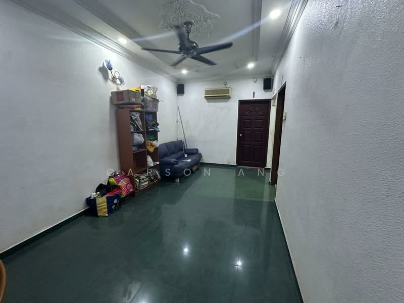 Rumah Teres 1 Tingkat untuk Disewa di Taman Tunku Putra (Kulim) - Carson Ang - Living Room - PropertyGuru.com.my