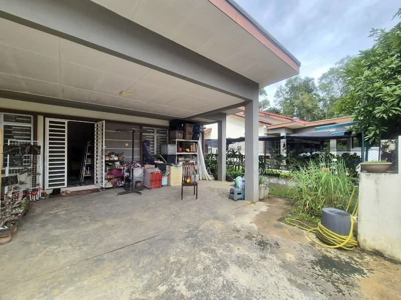 Rumah Berkembar untuk Dijual di Shah Alam (Selangor) - Nur Alia Omar - Exterior - PropertyGuru.com.my