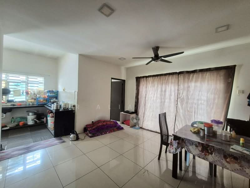 Rumah Berkembar untuk Dijual di Shah Alam (Selangor) - Nur Alia Omar - Kitchen - PropertyGuru.com.my