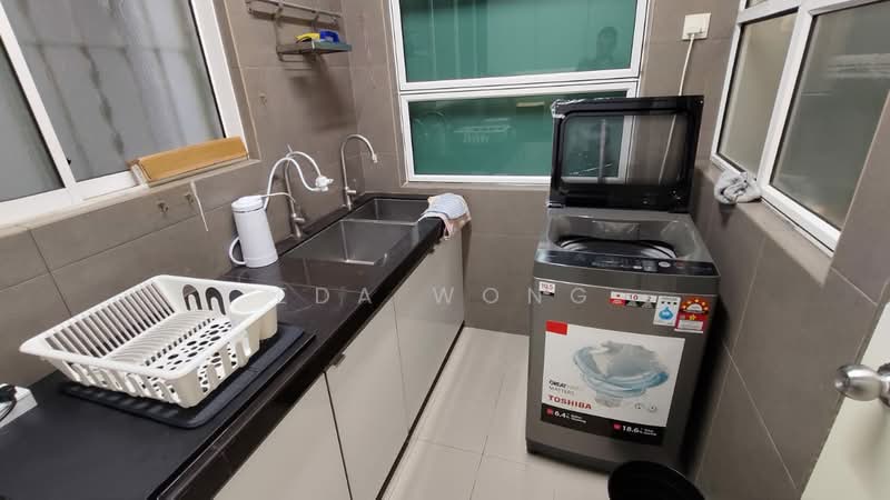 Condominium for Rent at The Zest @ Kinrara 9 - Eda Wong - Kitchen - PropertyGuru.com.my