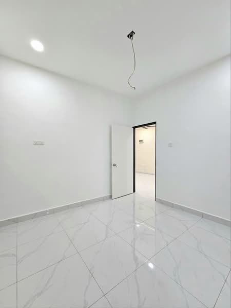 Rumah Teres 1 Tingkat untuk Dijual di Taman Johor Jaya (Johor Bahru) - Yuki Cheng - PropertyGuru.com.my