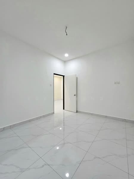 Rumah Teres 1 Tingkat untuk Dijual di Taman Johor Jaya (Johor Bahru) - Yuki Cheng - PropertyGuru.com.my
