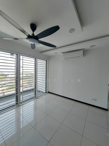 Servis Apartment untuk Disewa di Luminari - Chloe Lim - Balcony - PropertyGuru.com.my