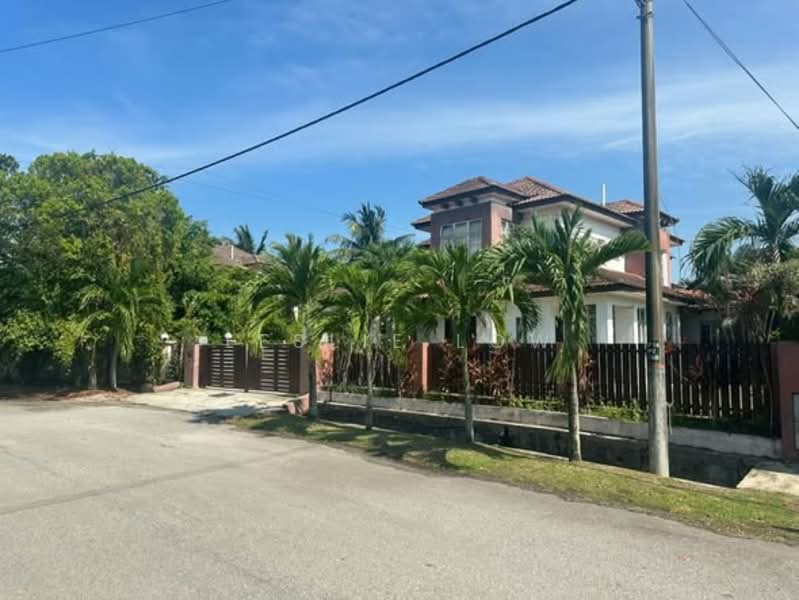 Bungalow for Sale in Sungai Pelek (Sepang) - Leslie Low - Exterior - PropertyGuru.com.my