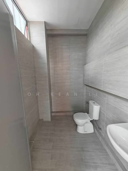 Factory for Sale in Valdor (Sungai Jawi) - Oh Kean Li - Bathroom - PropertyGuru.com.my