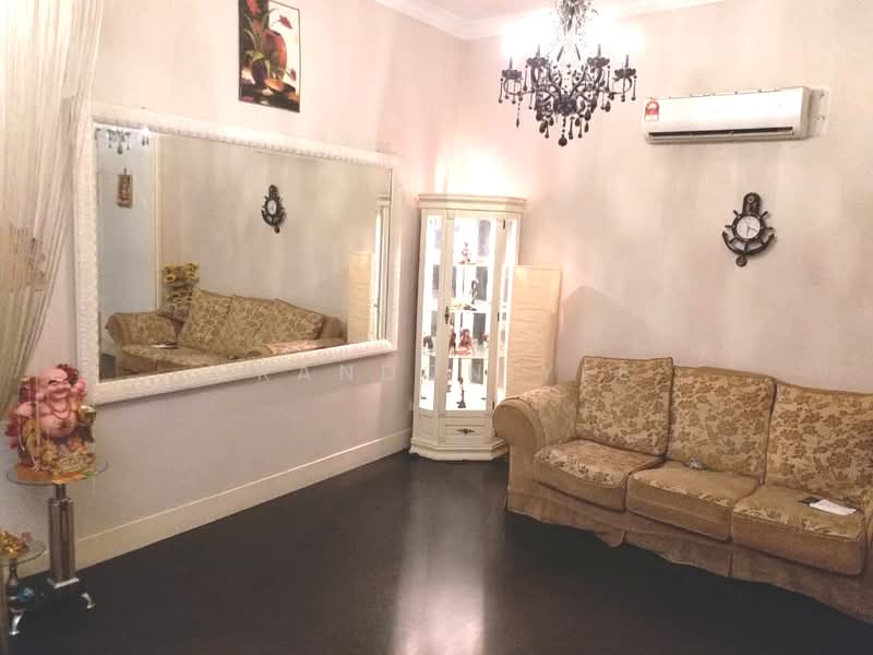 Kondominium untuk Disewa di Putra Indah Condominium - Brandon Yee - Living Room - PropertyGuru.com.my