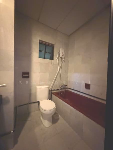 Kondominium untuk Disewa di Putra Indah Condominium - Brandon Yee - Bathroom - PropertyGuru.com.my