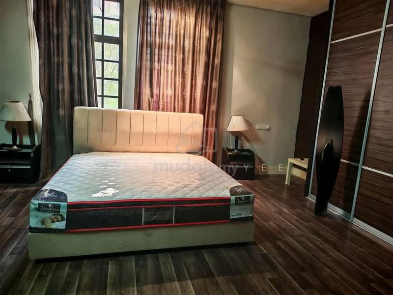 Kondominium untuk Disewa di Putra Indah Condominium - Brandon Yee - Bedroom - PropertyGuru.com.my