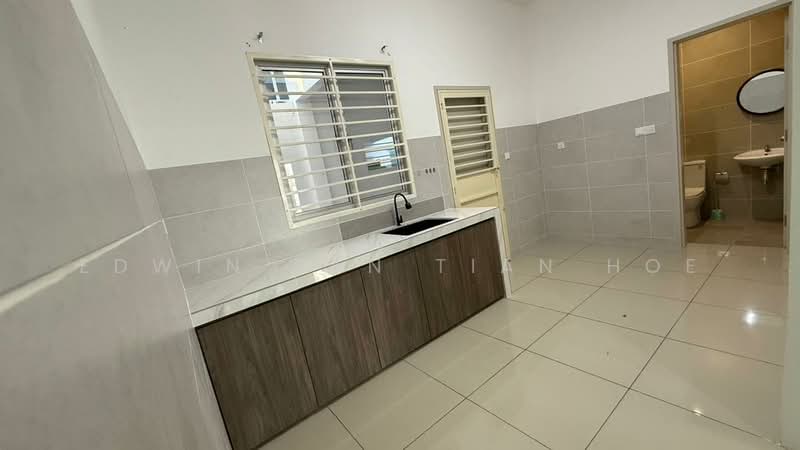 Rumah Teres 2 Tingkat untuk Disewa di Bandar Rimbayu (Telok Panglima Garang) - Edwin Tan Tian Hoe - Kitchen - PropertyGuru.com.my